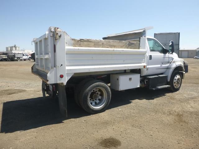 Image of Ford F-650 equipment image 2