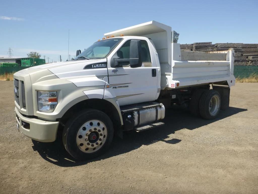 Image of Ford F-650 Primary image