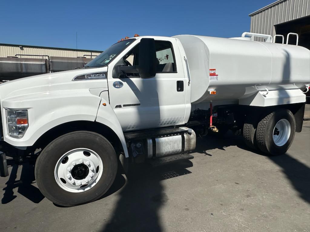 Image of Ford F-650 Image 0