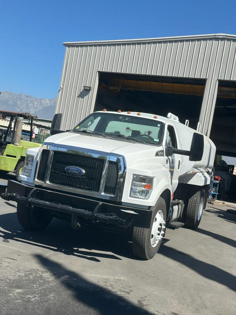 Image of Ford F-650 Image 1