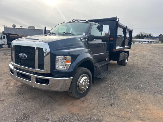 Image of Ford F-650 equipment image 2