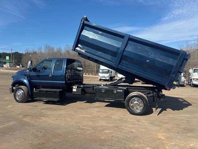 Image of Ford F-650 equipment image 2