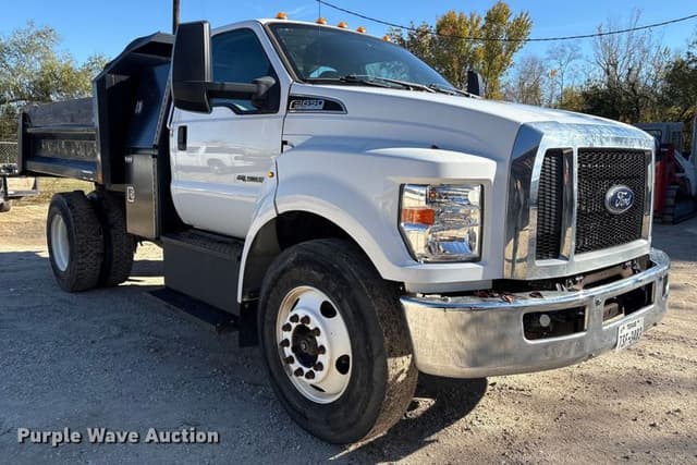 Image of Ford F-650 equipment image 2