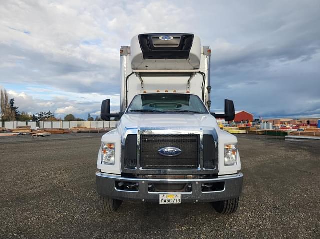 Image of Ford F-750 equipment image 1