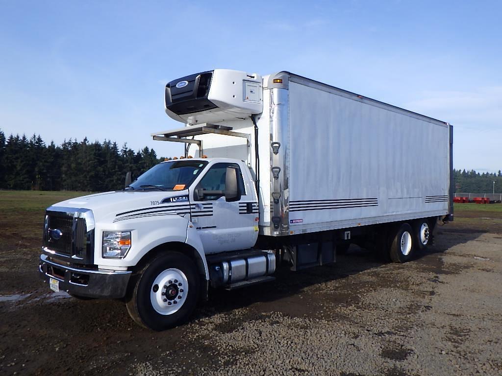 Image of Ford F-750 Primary image