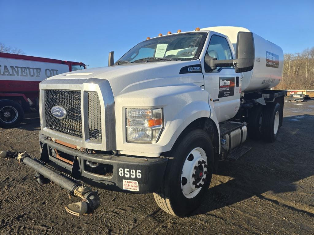 2019 Ford F-750 Equipment Image0