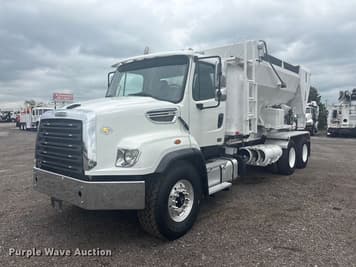 Main image Freightliner 114SD