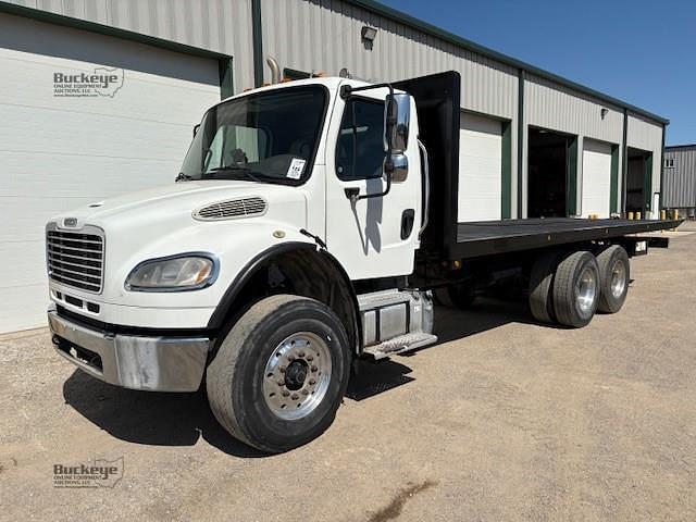 Image of Freightliner Business Class M2 100 equipment image 1