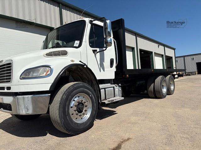 Image of Freightliner Business Class M2 100 Primary image