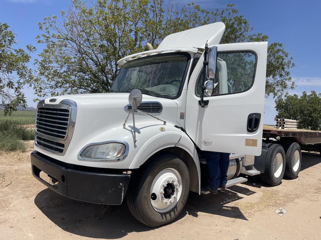 Image of Freightliner Business Class M2 100 Image 0