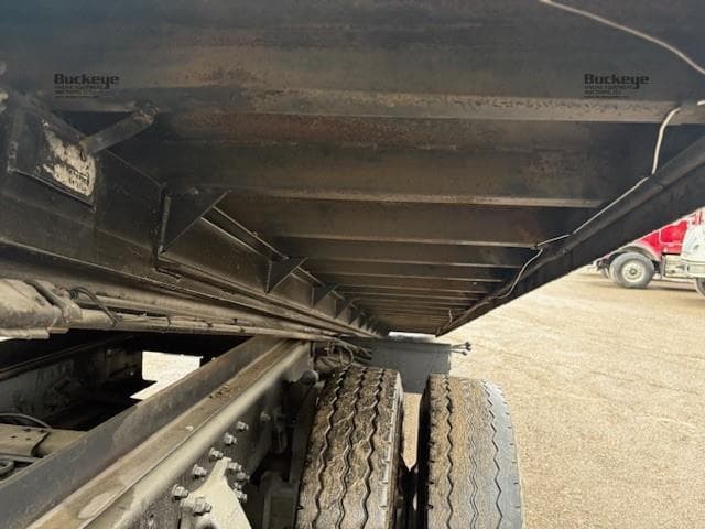 Image of Freightliner Business Class M2 100 equipment image 3