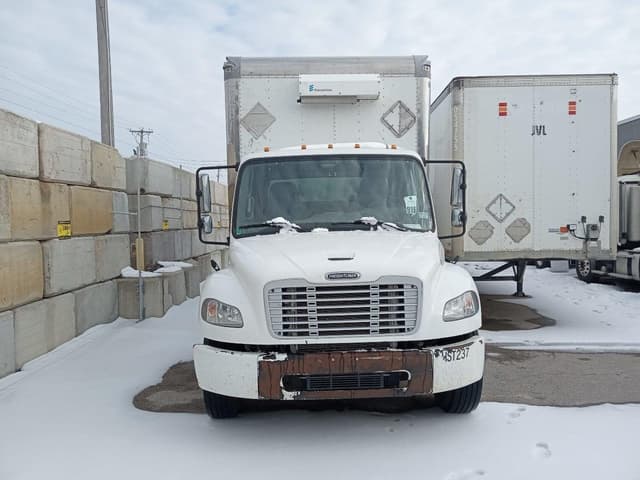 Image of Freightliner Business Class M2 106 equipment image 1