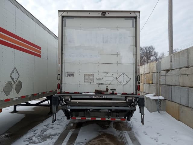 Image of Freightliner Business Class M2 106 equipment image 4