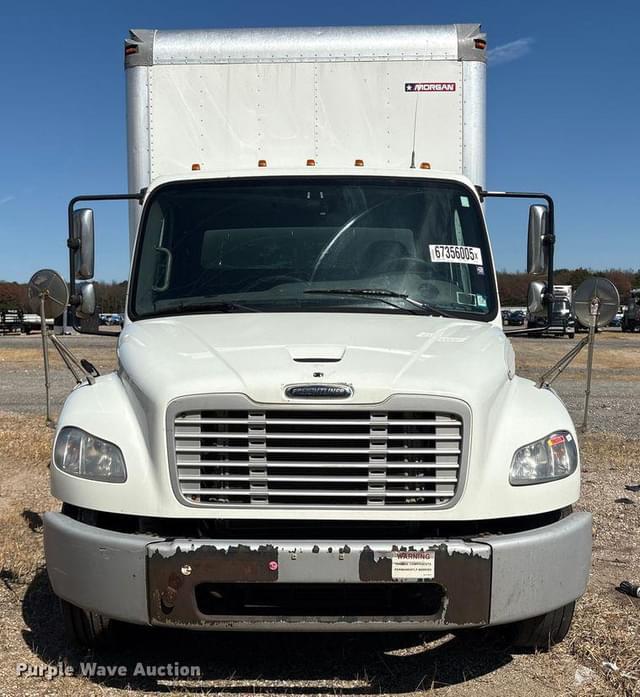 Image of Freightliner Business Class M2 equipment image 1