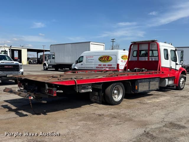 Image of Freightliner Business Class M2 equipment image 4