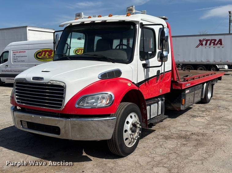 2019 Freightliner Business Class M2 Equipment Image0