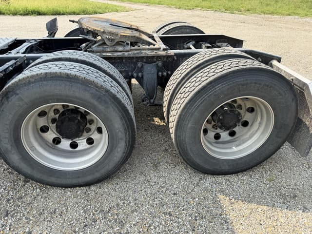 Image of Freightliner Cascadia 125 equipment image 1