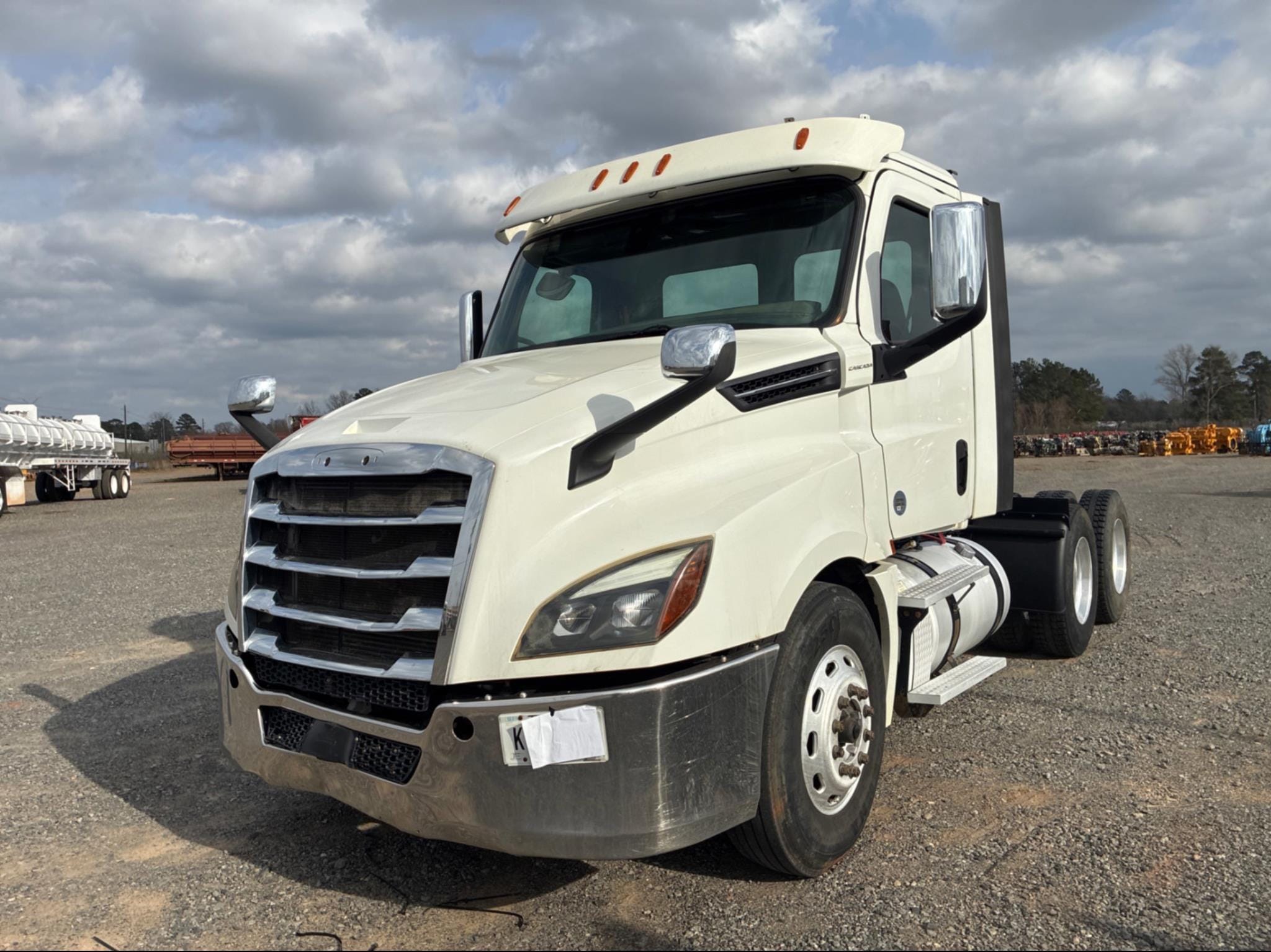 2019 Freightliner Cascadia 125 Equipment Image0