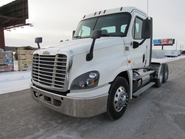 Image of Freightliner Cascadia 125 equipment image 1