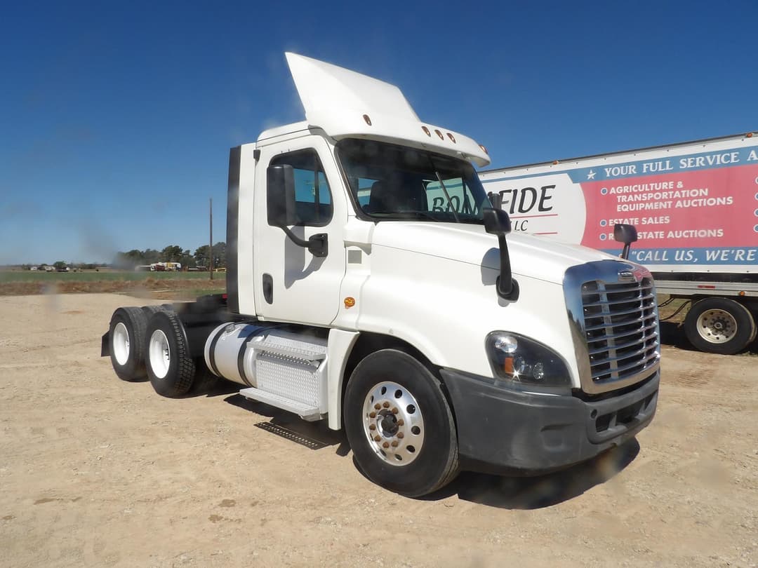 Image of Freightliner Cascadia 125 Primary image