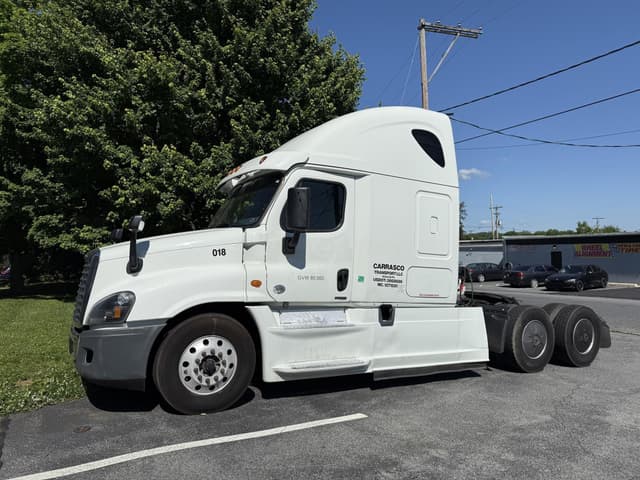 Image of Freightliner Cascadia 125 Evolution equipment image 3