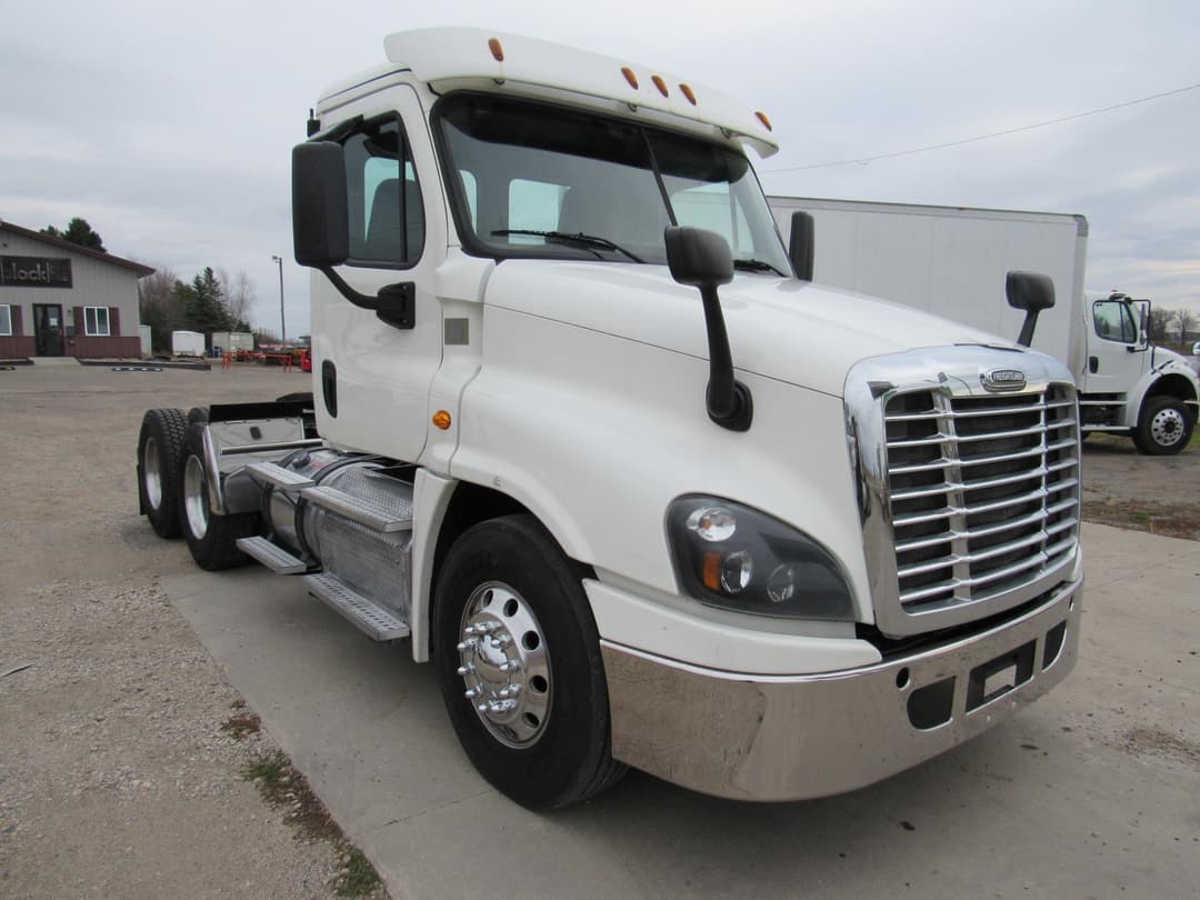 Image of Freightliner Cascadia 125 Primary Image