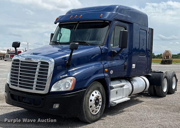 Image of Freightliner Cascadia 125 Primary image