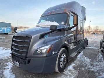 Main image Freightliner Cascadia 126