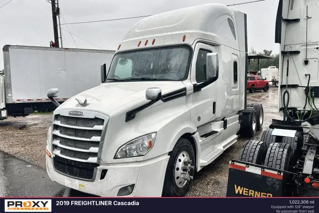 Image of Freightliner Cascadia equipment image 1