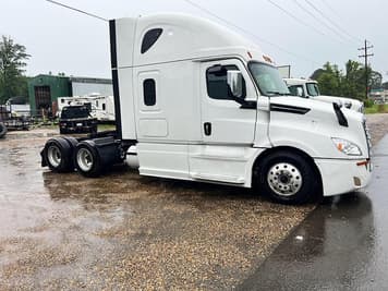 Main image Freightliner Cascadia
