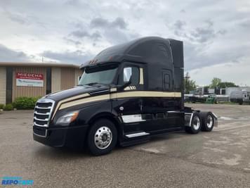 Main image Freightliner Cascadia