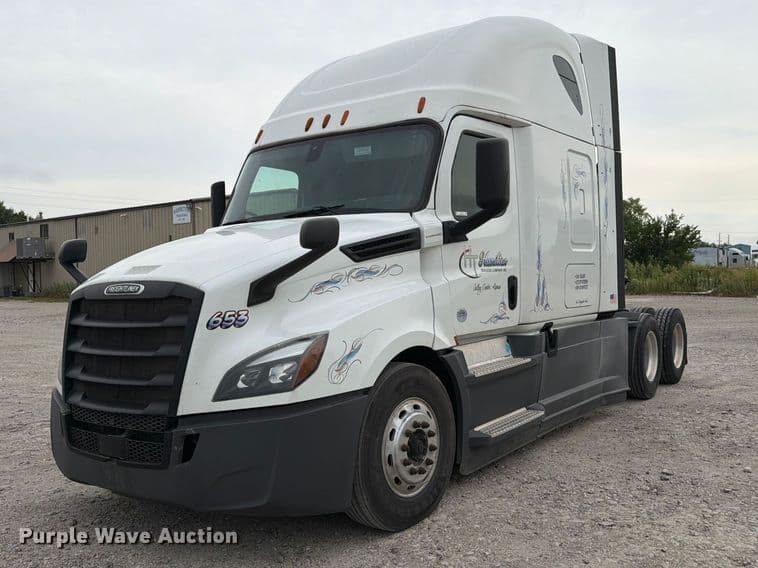 Image of Freightliner Cascadia Primary image