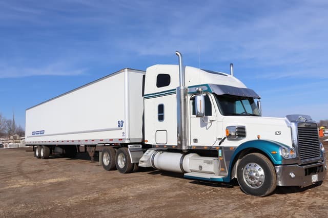 Image of Freightliner Coronado 132 equipment image 1