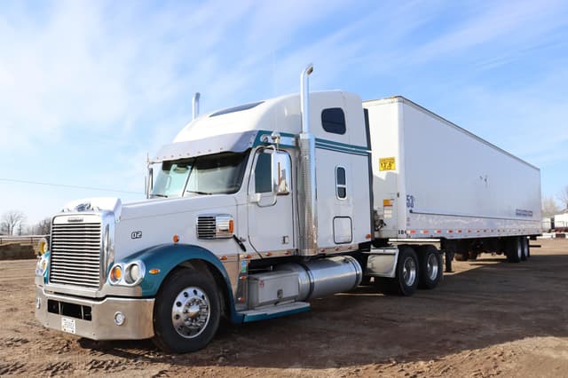 Image of Freightliner Coronado 132 equipment image 4
