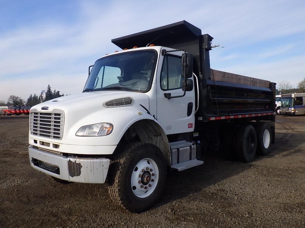 Image of Freightliner M2 Primary image