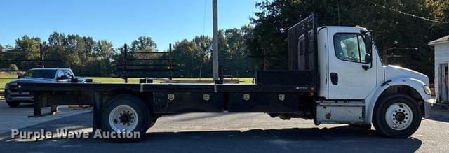 Image of Freightliner M2 equipment image 3