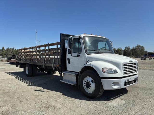Image of Freightliner M2 equipment image 1