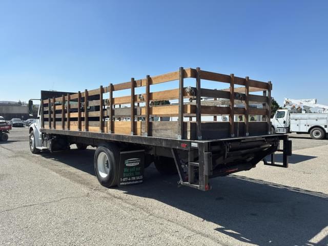 Image of Freightliner M2 equipment image 3