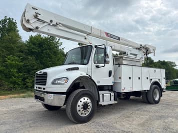 Main image Freightliner M2106