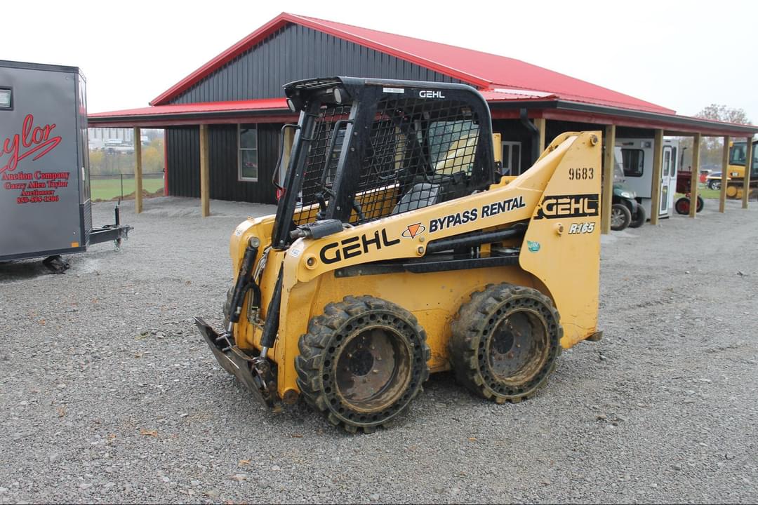 Image of Gehl R165 Primary image