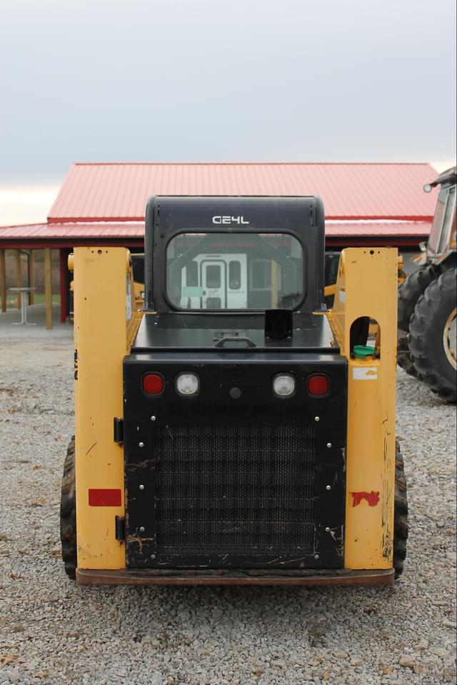 Image of Gehl R165 equipment image 3