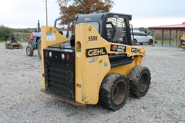 Image of Gehl R165 equipment image 4