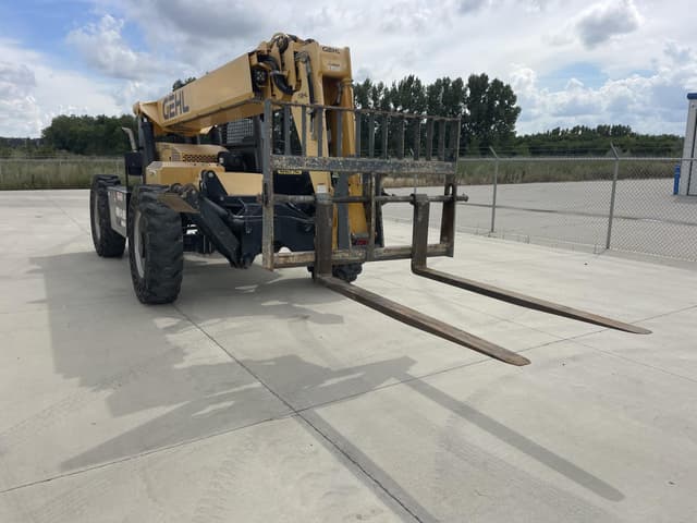 Image of Gehl RS10-55 equipment image 4