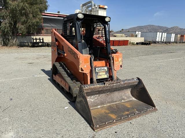 Image of Gehl RT105 equipment image 1