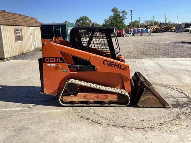 Image of Gehl RT105 equipment image 4