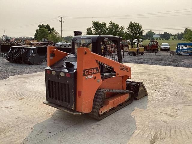 Image of Gehl RT105 equipment image 4
