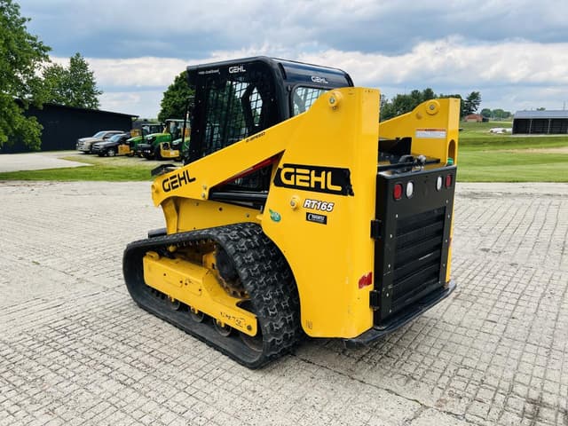 Image of Gehl RT165 equipment image 2
