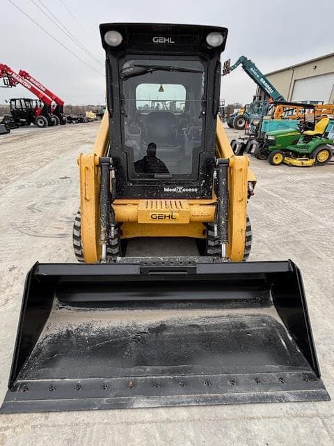 Image of Gehl RT215 equipment image 3