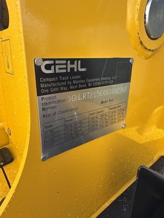 Image of Gehl RT215 equipment image 4