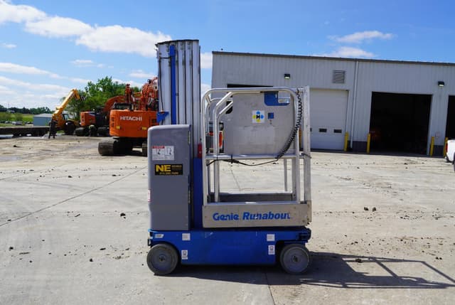 Image of Genie GR-20 equipment image 4
